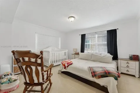 9000 SW 40th Terrace Miami FL 33165
