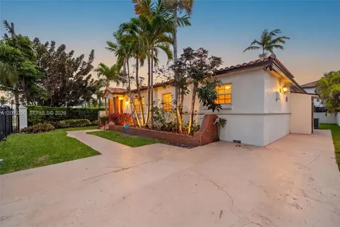 9000 SW 40th Terrace Miami FL 33165