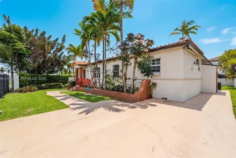 9000 SW 40th Terrace Miami FL 33165
