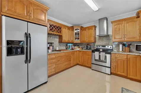 9000 SW 40th Terrace Miami FL 33165