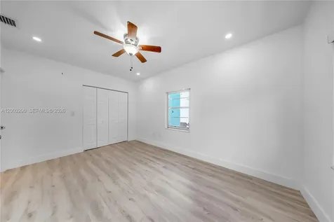 2464 SW 22nd Street Miami FL 33145