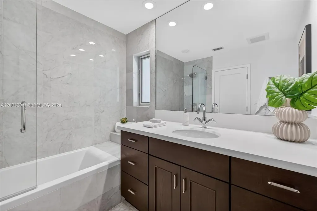 3050 NE 41st Street Fort Lauderdale FL 33308