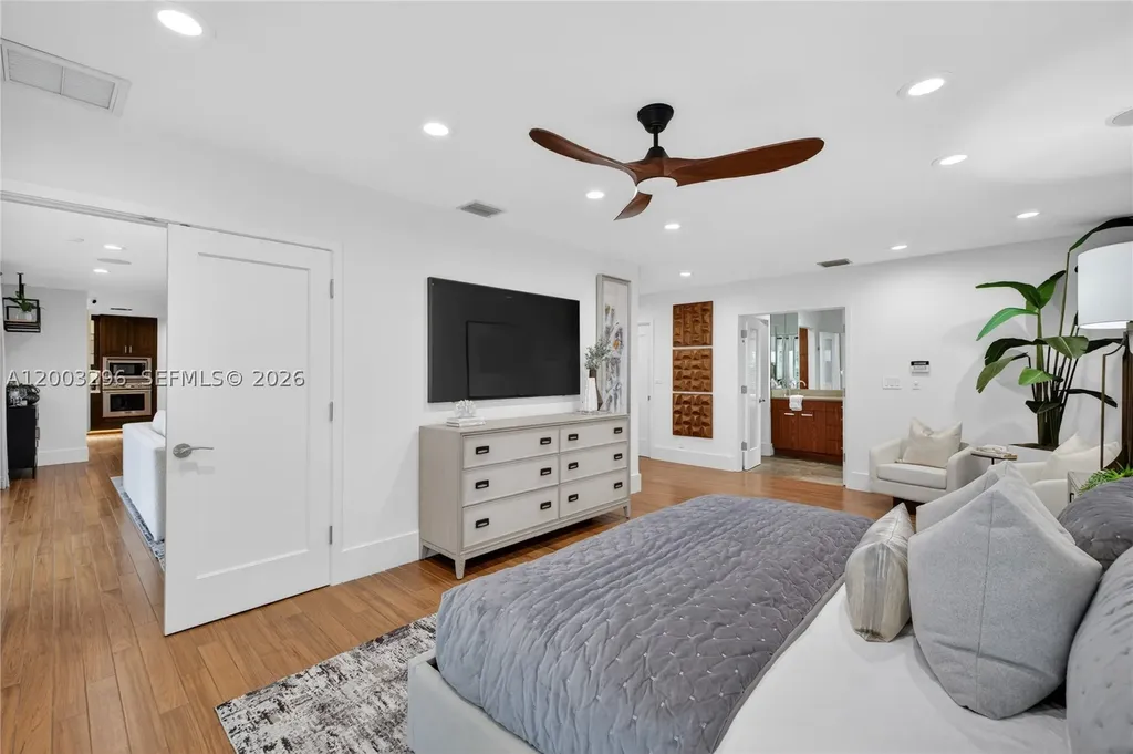 3050 NE 41st Street Fort Lauderdale FL 33308