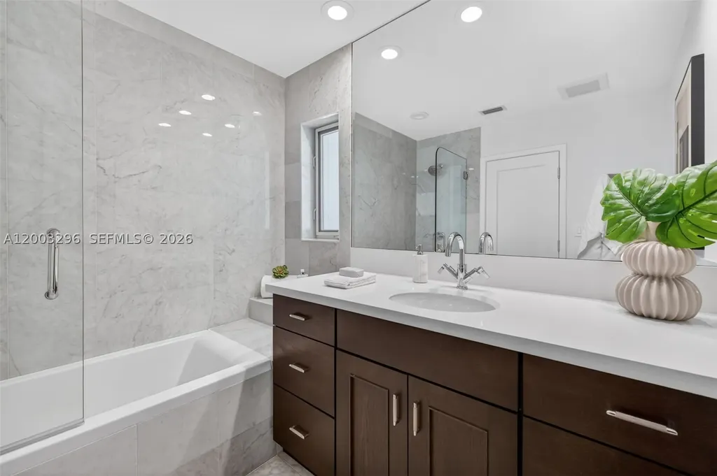 3050 NE 41st Street Fort Lauderdale FL 33308