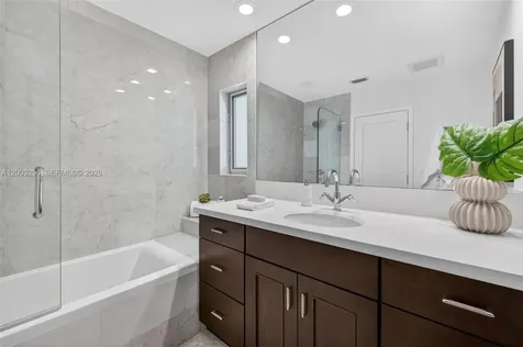3050 NE 41st Street Fort Lauderdale FL 33308