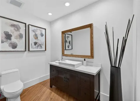 3050 NE 41st Street Fort Lauderdale FL 33308
