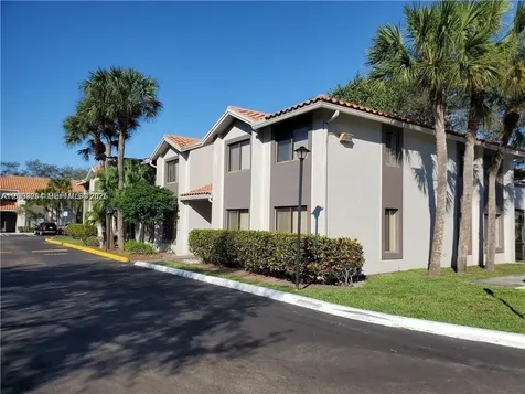 3204 Coral Lake Lane Coral Springs FL 33065