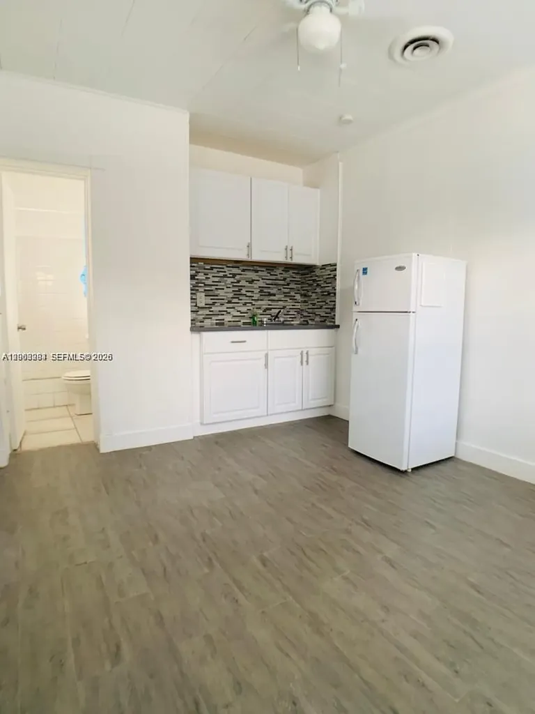 1843 Dewey Street Hollywood FL 33020