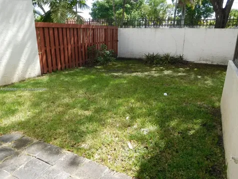 323 Ives Dairy Road Miami FL 33179