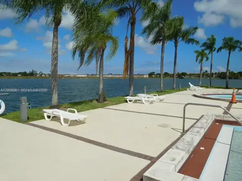 323 Ives Dairy Road Miami FL 33179