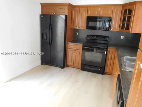 323 Ives Dairy Road Miami FL 33179
