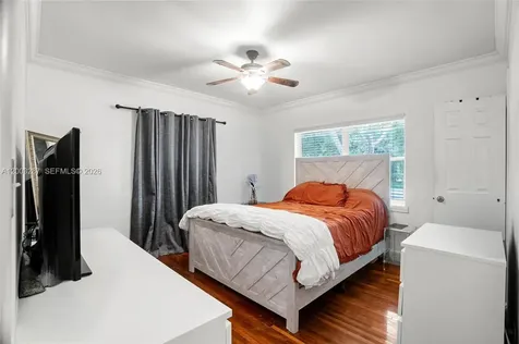 899 E Country Club Circle Plantation FL 33317
