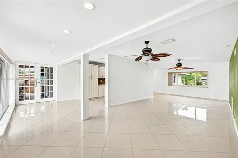 2832 NW 10th Avenue Wilton Manors FL 33311