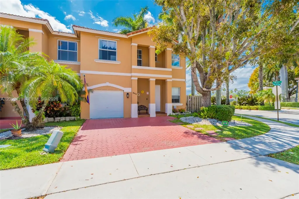 846 NW 135th Terrace Pembroke Pines FL 33028