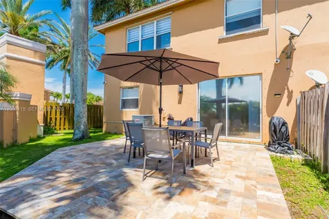 846 NW 135th Terrace Pembroke Pines FL 33028