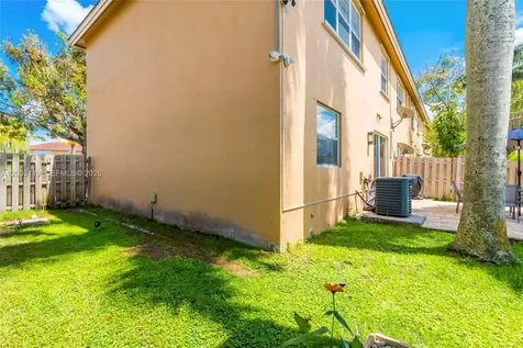 846 NW 135th Terrace Pembroke Pines FL 33028
