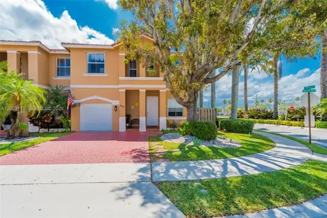 846 NW 135th Terrace Pembroke Pines FL 33028
