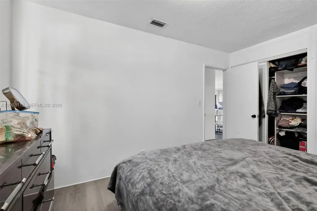 5814 Cleveland Street Hollywood FL 33021