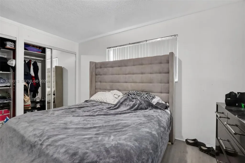 5814 Cleveland Street Hollywood FL 33021