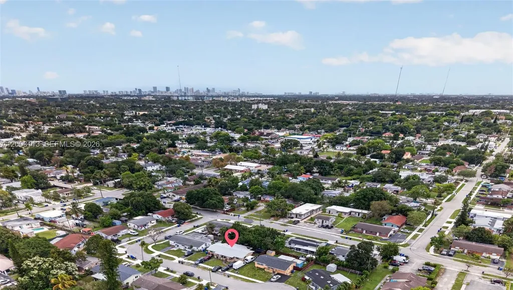 5814 Cleveland Street Hollywood FL 33021