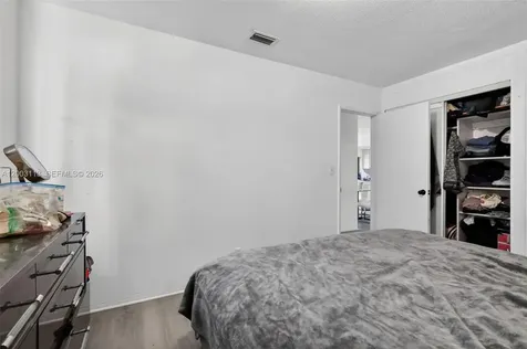 5814 Cleveland Street Hollywood FL 33021