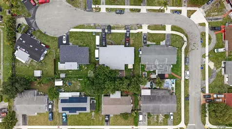 5814 Cleveland Street Hollywood FL 33021