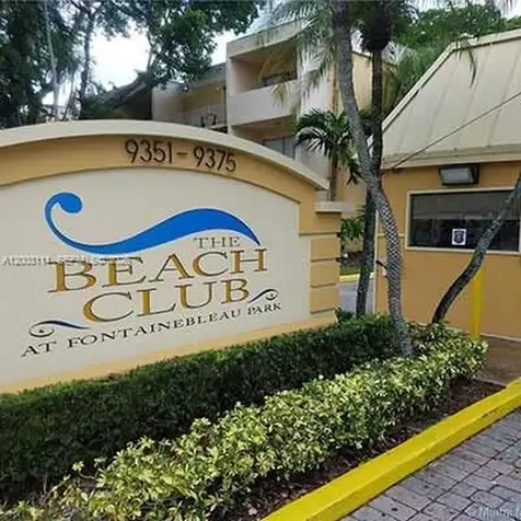 9371 Fontainebleau Boulevard Miami FL 33172