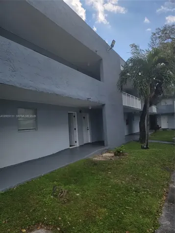 9371 Fontainebleau Boulevard Miami FL 33172