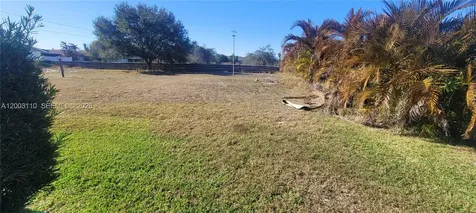 126/128 Tangerine Road Lake Placid FL 33852