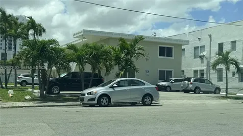 33 NW 21st Avenue Miami FL 33125