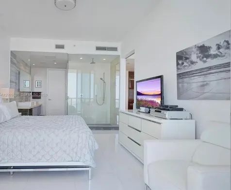 1100 Biscayne Boulevard Miami FL 33132