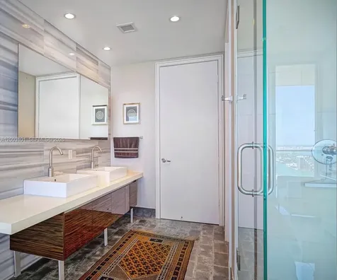 1100 Biscayne Boulevard Miami FL 33132