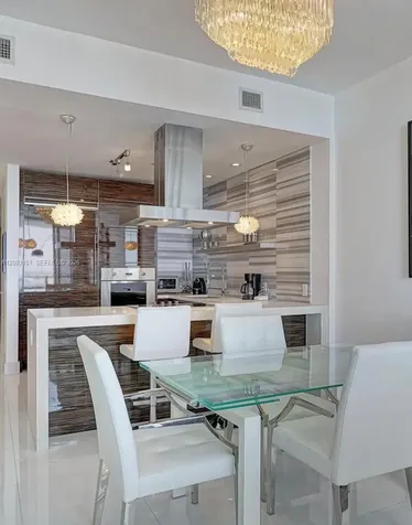 1100 Biscayne Boulevard Miami FL 33132
