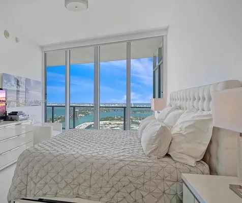 1100 Biscayne Boulevard Miami FL 33132