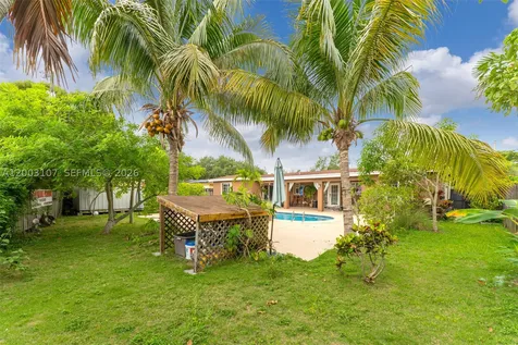 20301 SW 105th Avenue Cutler Bay FL 33189