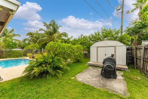 20301 SW 105th Avenue Cutler Bay FL 33189
