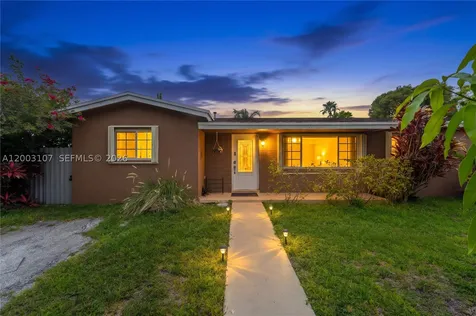 20301 SW 105th Avenue Cutler Bay FL 33189