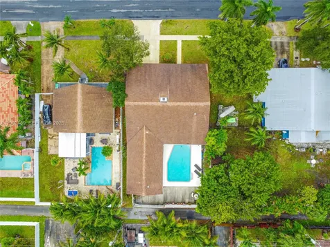 614 NE 3rd Street Dania Beach FL 33004