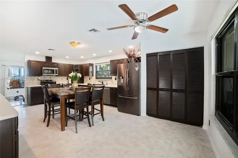 614 NE 3rd Street Dania Beach FL 33004
