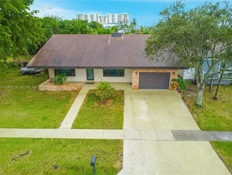614 NE 3rd Street Dania Beach FL 33004