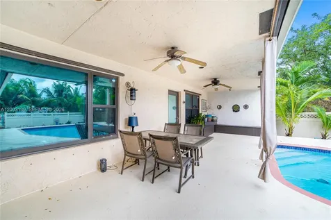 614 NE 3rd Street Dania Beach FL 33004