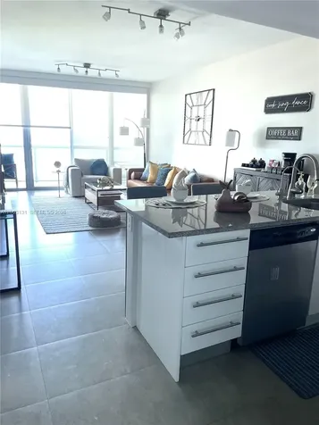 888 Biscayne Boulevard Miami FL 33132