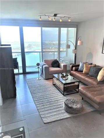 888 Biscayne Boulevard Miami FL 33132