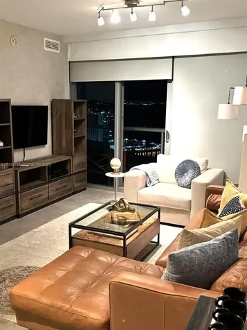 888 Biscayne Boulevard Miami FL 33132
