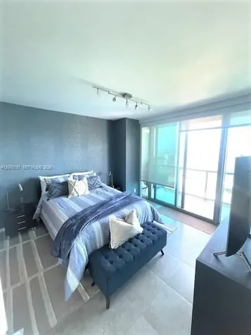 888 Biscayne Boulevard Miami FL 33132