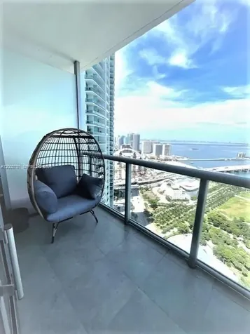 888 Biscayne Boulevard Miami FL 33132