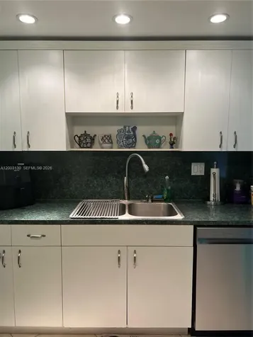 8335 SW 72nd Avenue Miami FL 33143