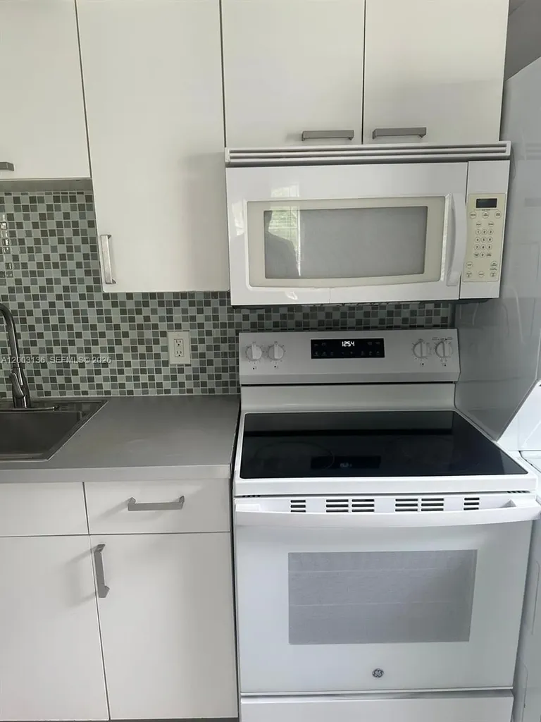 2016 Miami Road Fort Lauderdale FL 33316