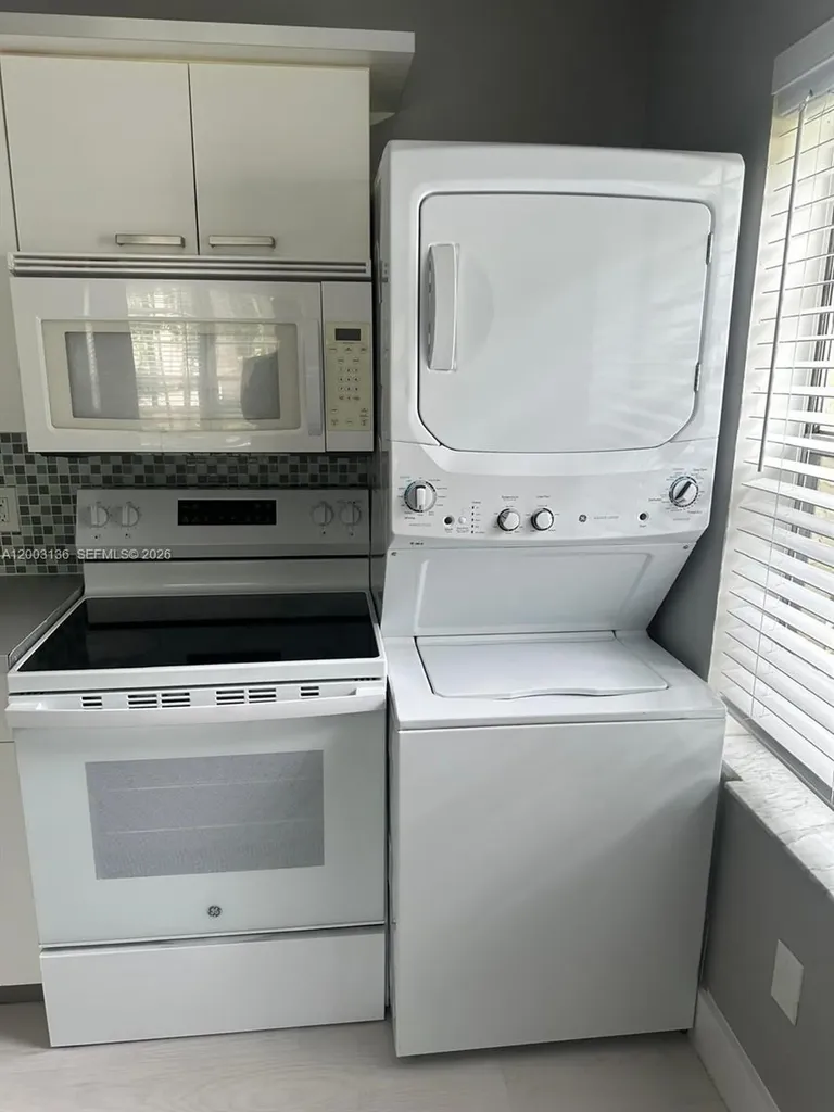 2016 Miami Road Fort Lauderdale FL 33316