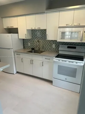 2016 Miami Road Fort Lauderdale FL 33316